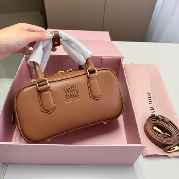 MIU MIU Shoulder Bag / Crossbody Bag