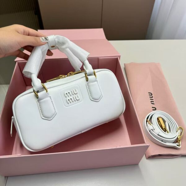 MIU MIU Shoulder Bag / Crossbody Bag