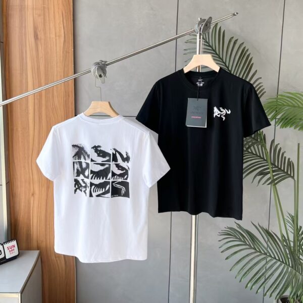 Kragg Cotton Bird Tile T-Shirt