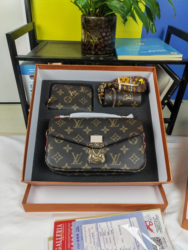 Louis Vuitton Box-set Handbag