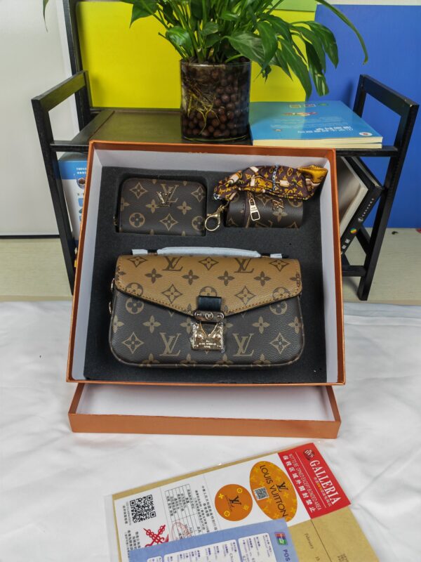 Louis Vuitton Box-set Handbag