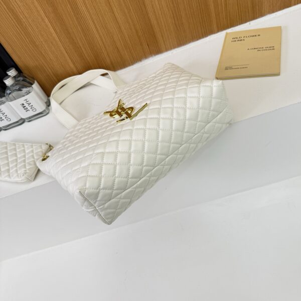 Saint Laurent Handbag