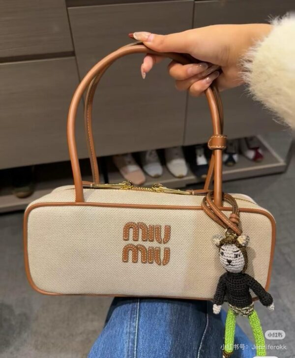 MIU MIU Handbag